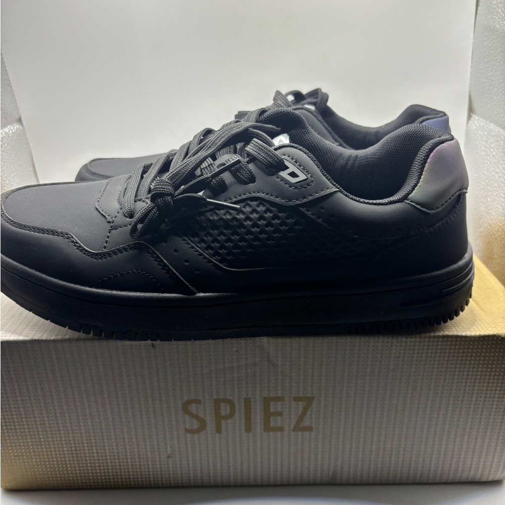 Men's Black Spiez Sneakers